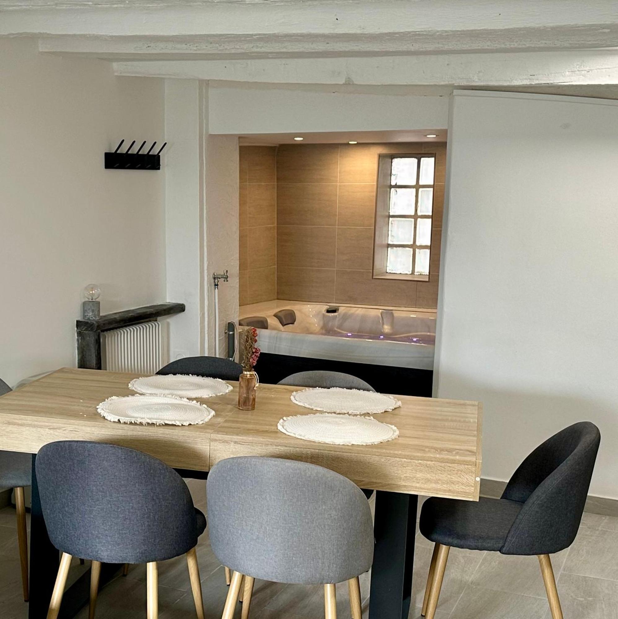 אמבואה Maison Hyper Centre Jacuzzi מראה חיצוני תמונה